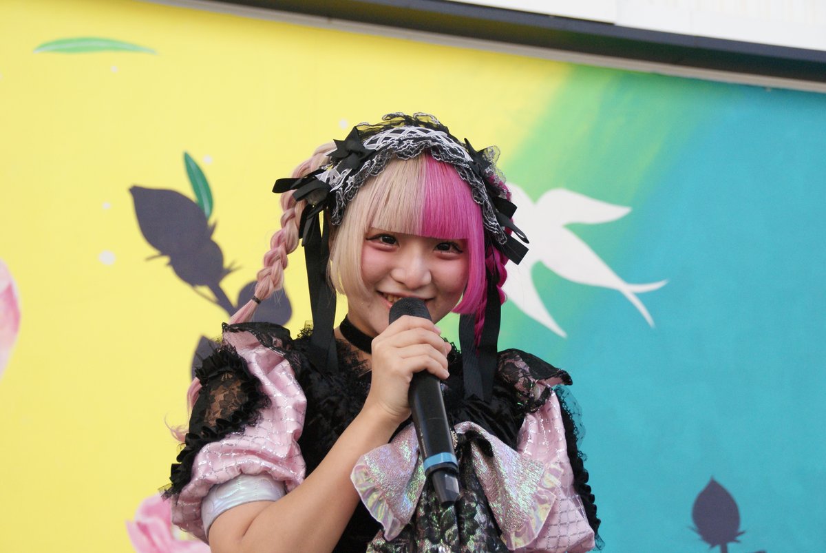 yanaran tweet picture