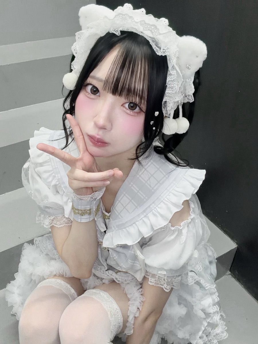 9n9n_YUNI's tweet photo. 피스ー✌️ https://t.co/yGmMn8rKng