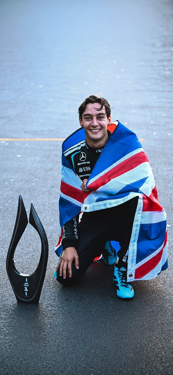 Unsunsrays's tweet photo. 4 favorite drivers
Current grid

So sexy and talented 
Должно быть 4, но малыш Олли под шумок затесался🙌🏽 https://t.co/kSX1YHQ0LN