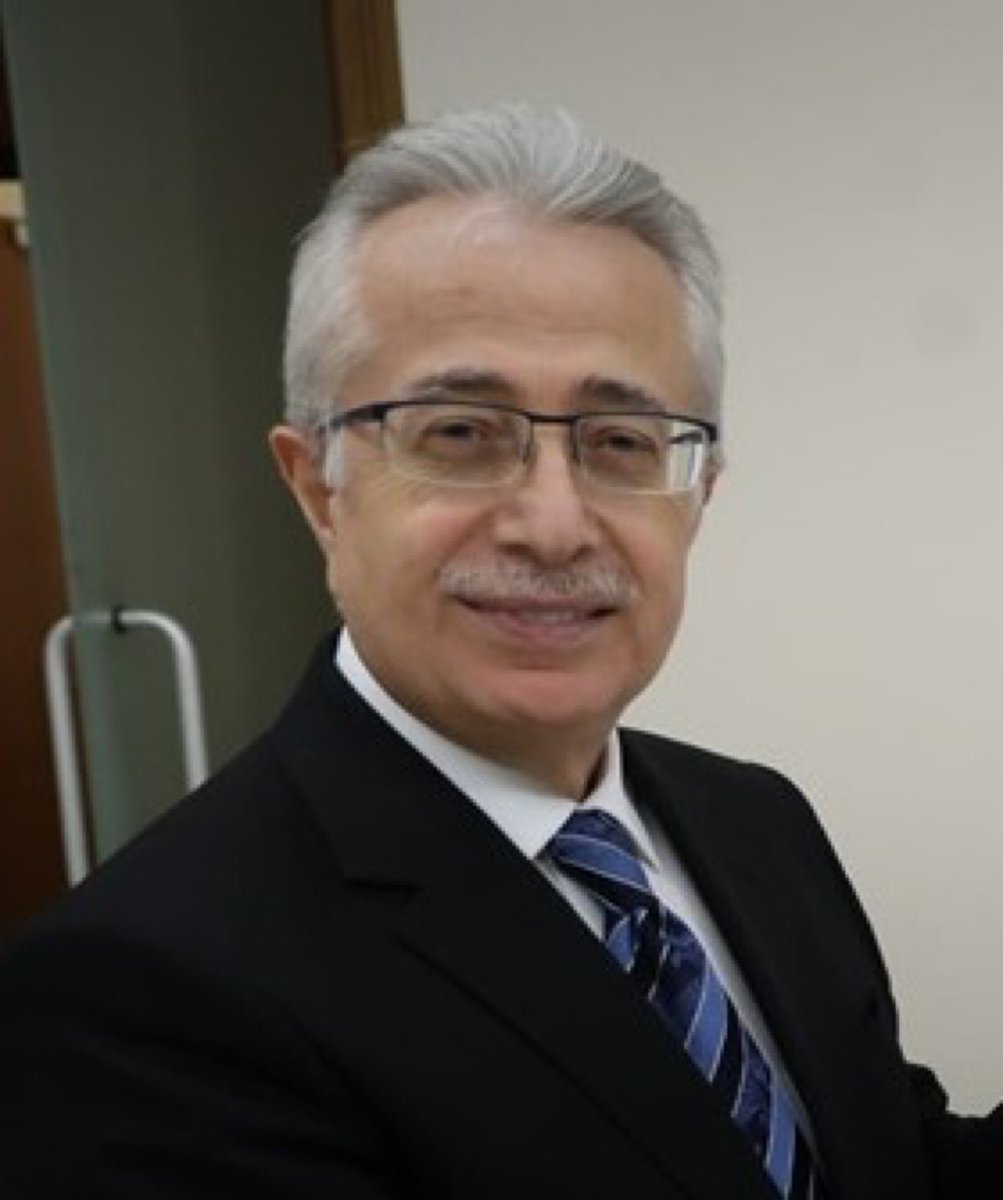 fatiheryilmaz0's tweet photo. SPK Başkanı Mahmut Sütçü Dolandırıcılığa karşı:

"Bireylerin erken yaşlarda finansal bilgi ve bilinçle donatılması büyük önem taşıyor." demiş.

Hayır başkan. Bu ülkenin insanları bırakın finansal bilgi ve bilinci, sizin bilmeniz ve uygulamanız gereken SPK mevzuatının bile uzmanı oldu.

Bu ülkenin sorunu makamları işgal eden, hırsıza gözünü kapatan ve milleti koruma görevini yapmayan kifayetsiz muhterislerdir. Cezalandırılmaları da kanun gereğidir ve o kanunlar elbet birgün uygulanacaktır.