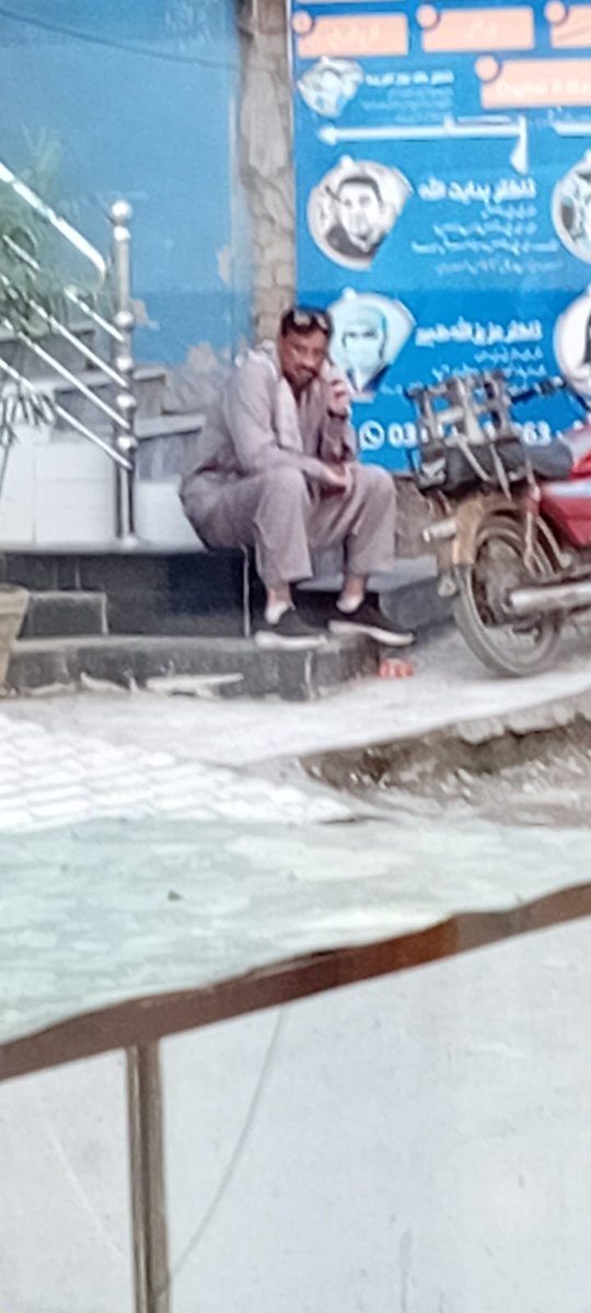 _IrfanSaleemPTI's tweet photo. میرے بھائی، حقیقت بیان کروں گا تو میں پہلے بھی اس کا خمیازہ بھگت چکا ہوں اور آگے بھی بھگتوں گا مجھے پتہ ہے۔

کل پارٹی کی زوم میٹنگ میں جو کہنا تھا وہ اپنی طرف سے اور پشاور کہ پارٹی کے ورکرز  اور لوگوں کی رائے میں بتا چکا ہوں،
اور جس انداز میں بتا چکا ہوں اس کا پتہ کر لیں۔
میں سب کچھ کرنے کہ لئے تیار ہوں۔