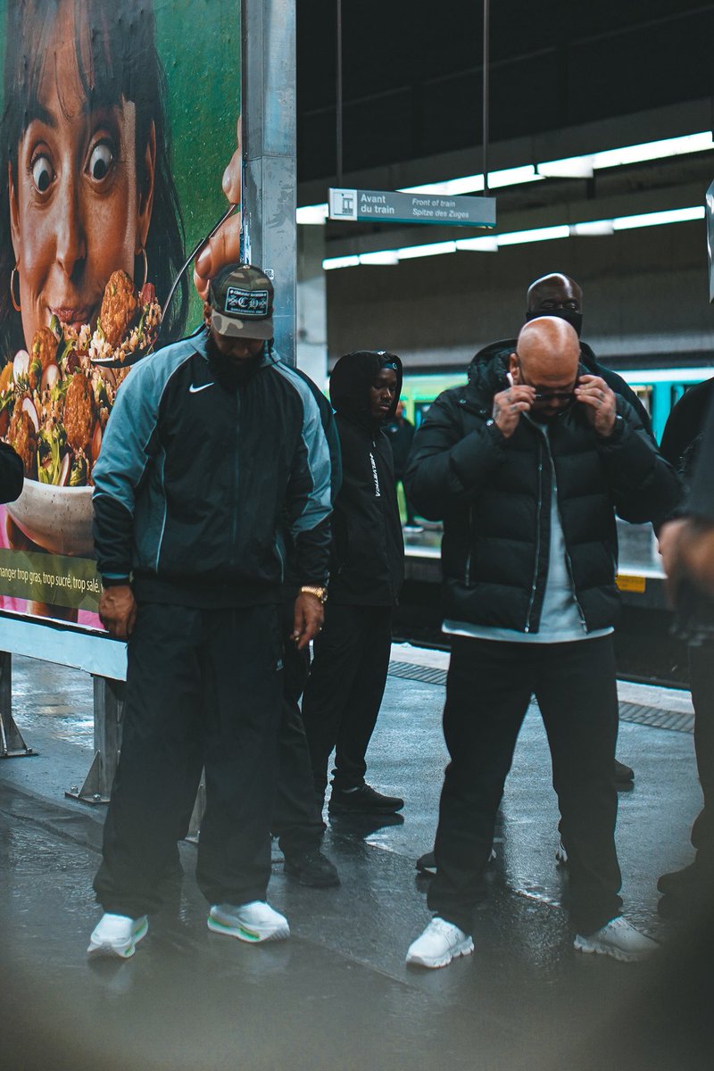 lafouine78's tweet photo. « Poussière, je retourne poussière... »

Ce soir c'est le retour du RAP français. https://t.co/uCiKGQUc9K