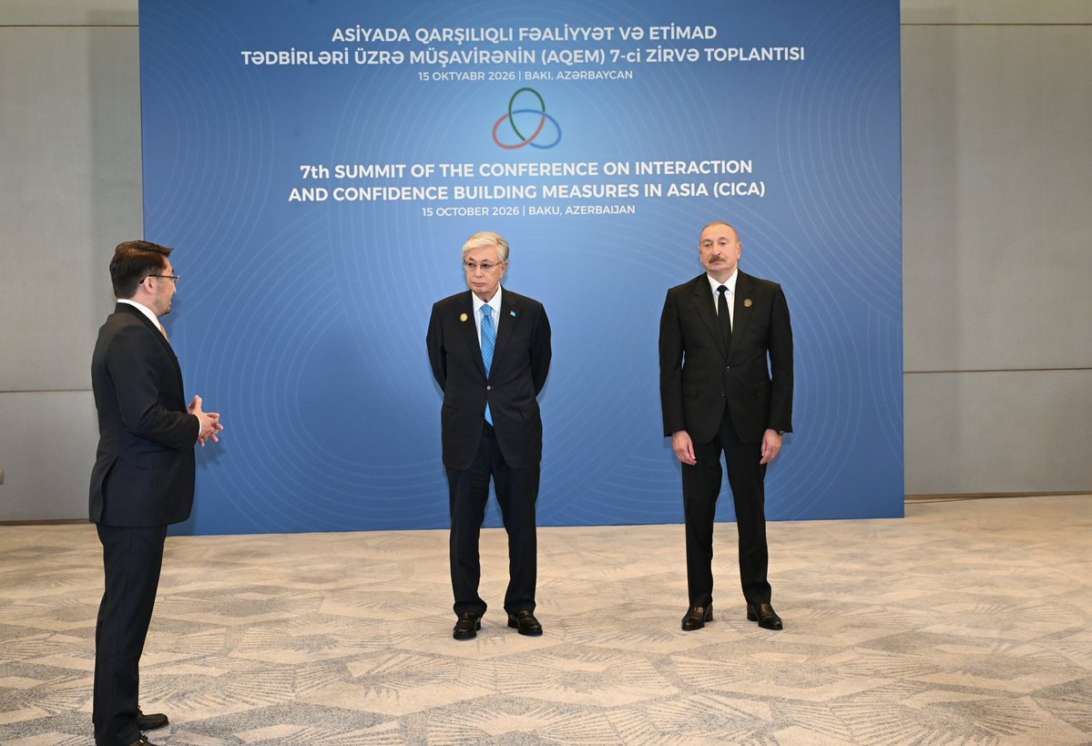 presidentaz's tweet photo. Presidents of Azerbaijan and Kazakhstan met in Baku and inaugurated Trans-Caspian Fiber-Optic Cable Line.

https://t.co/PcbSwKqdrL https://t.co/LqI0crL3EL
