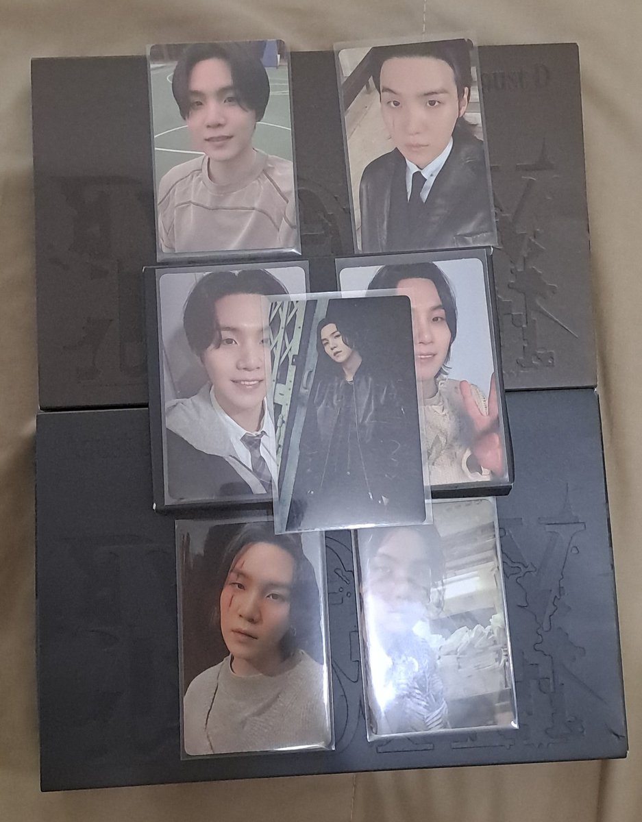 minstradamus2's tweet photo. Bts satış Suga AGUST-D Albüm Full set

Hasarsız, eksiksiz + weverse pob ile set olarak satıyorum. Fiyat için DM atabilirsiniz ya da ment https://t.co/X7sWOdKTtJ