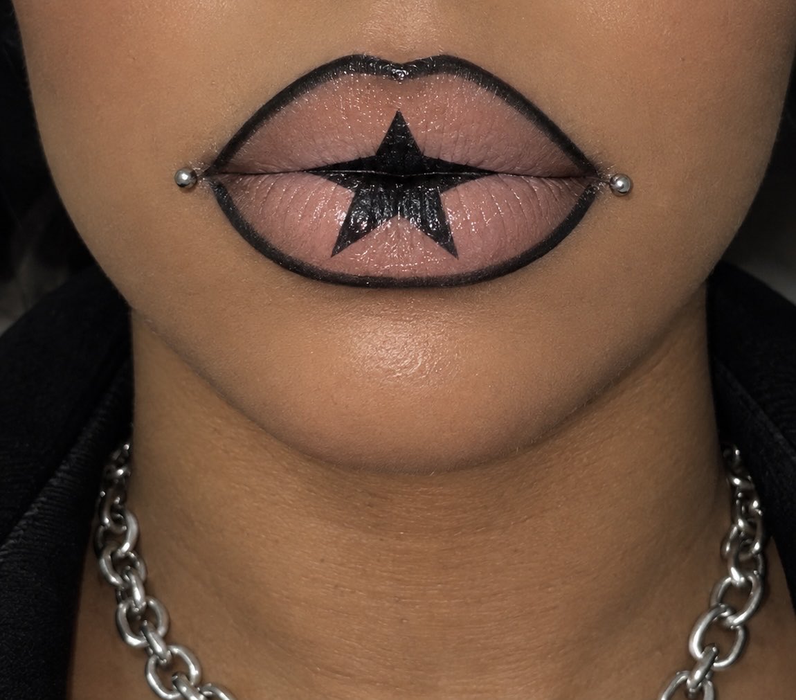 CiciMotionless1's tweet photo. every detail intentional. every look a statement.🖤✨
.
IG: @cici_motionless1 
#AltGlam #MakeupArtistry #Eyelook https://t.co/3y3wgzHdFg