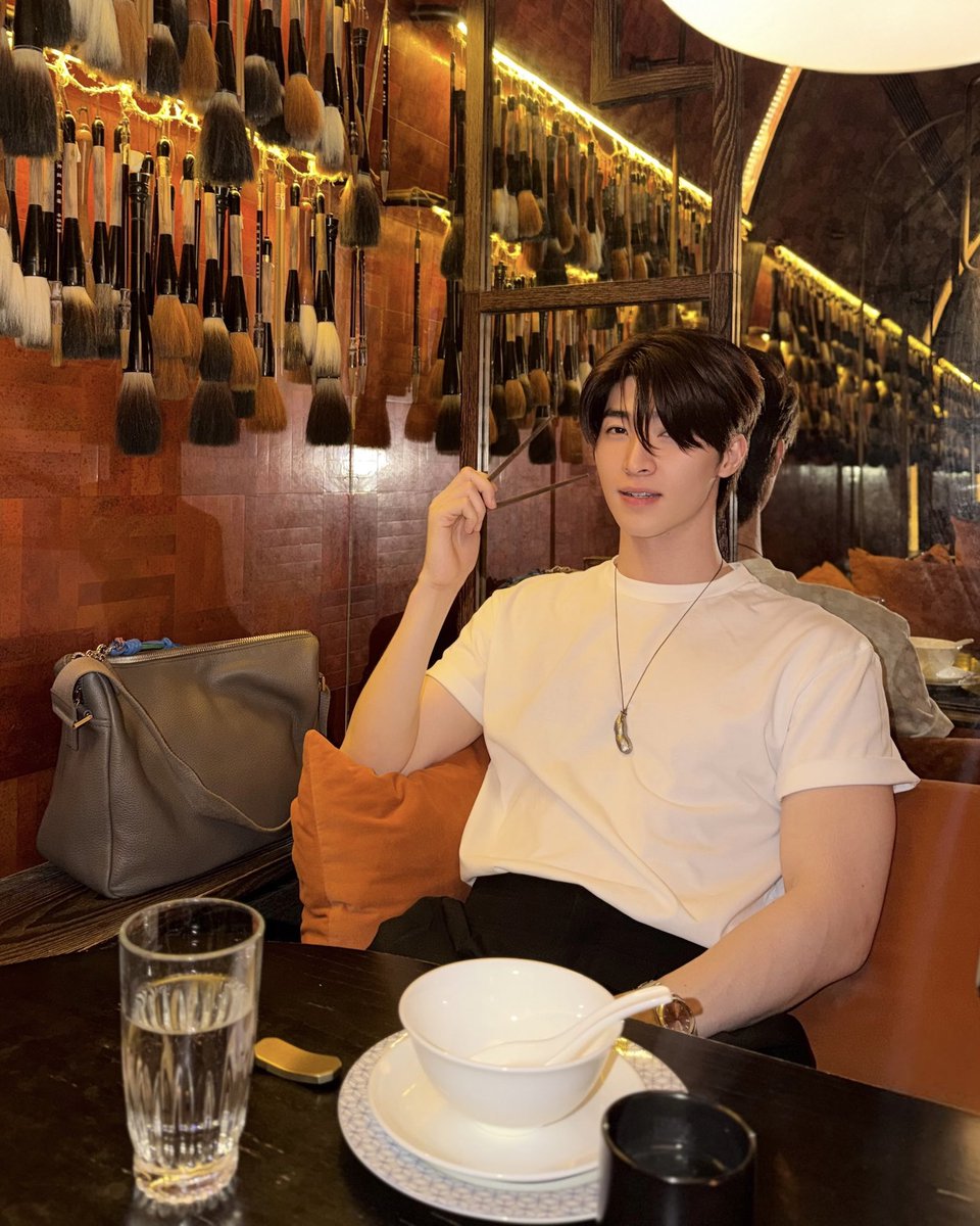 bluepongtiwat_'s tweet photo. 🥢🍷 https://t.co/btVCYr2tKD