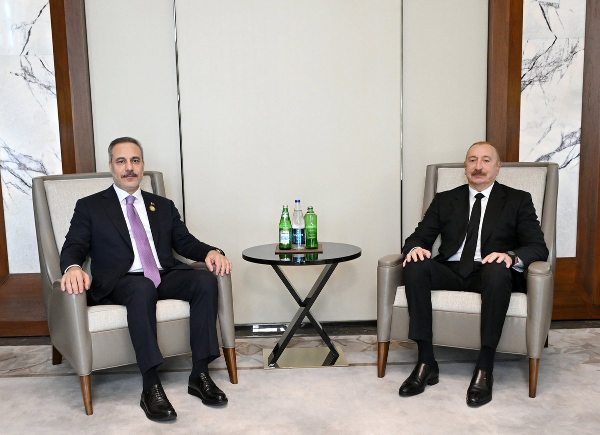 presidentaz's tweet photo. President Ilham Aliyev received Türkiye’s Minister of Foreign Affairs.

https://t.co/fOCSRKq8tS https://t.co/6QeMqyJFFc