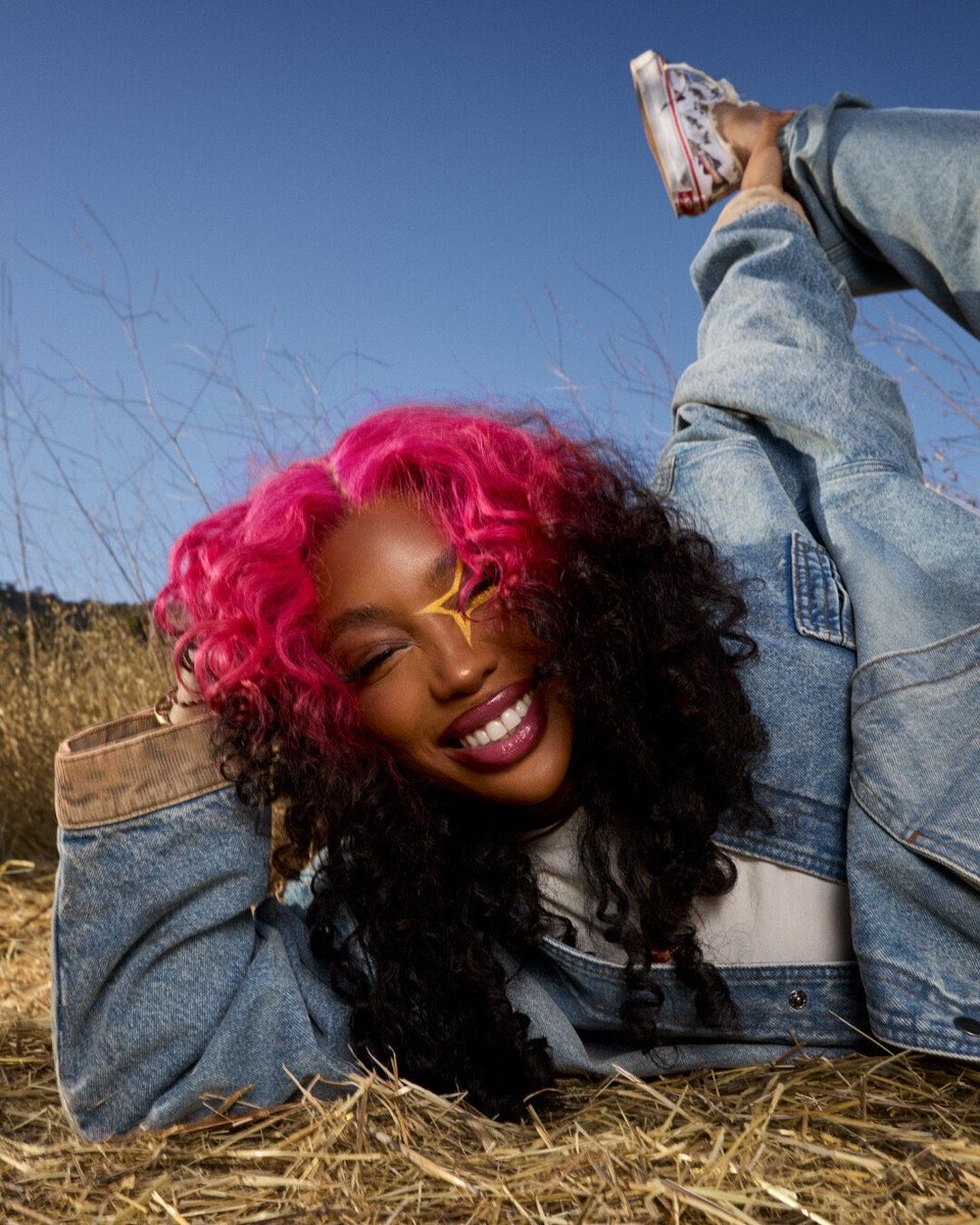 szaupdatesbr's tweet photo. Novas fotos de SZA para sua coleção em parceria com a Vans. https://t.co/yqSHjEGxmJ