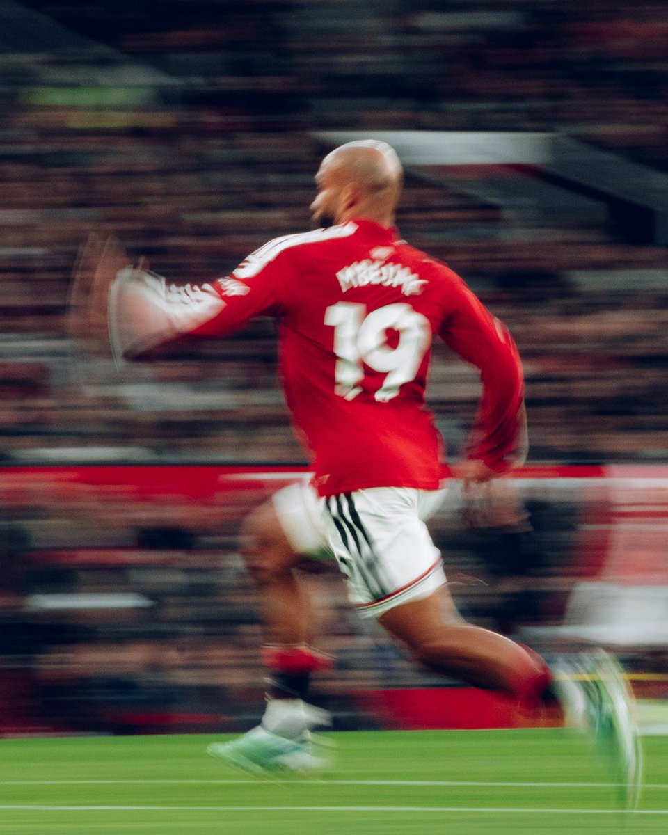 ManUtd's tweet photo. 🔙 in red to face Leeds 🔴