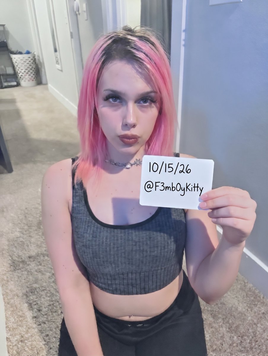 F3mb0yKitty's tweet photo. ݁ ˖Ი𐑼⋆ new pinned! - not new to #nsfwtwt !!           
                 
Kitty / Kat ⋆˙⟡
⟡ she/ her  ⟡ 21  ⟡ 5'5'' 
    ⟡ #sub/#bottom ⟡ #femboy 
⟡ #dmme  ⟡ MDNI 🔞

Kinky AF ⛓️ Few limits

♡ | ↻ to be moots! 
#bi #moothunt #thick #chubby #trans #slut #bbw #horny https://t.co/7UK58pcPG3