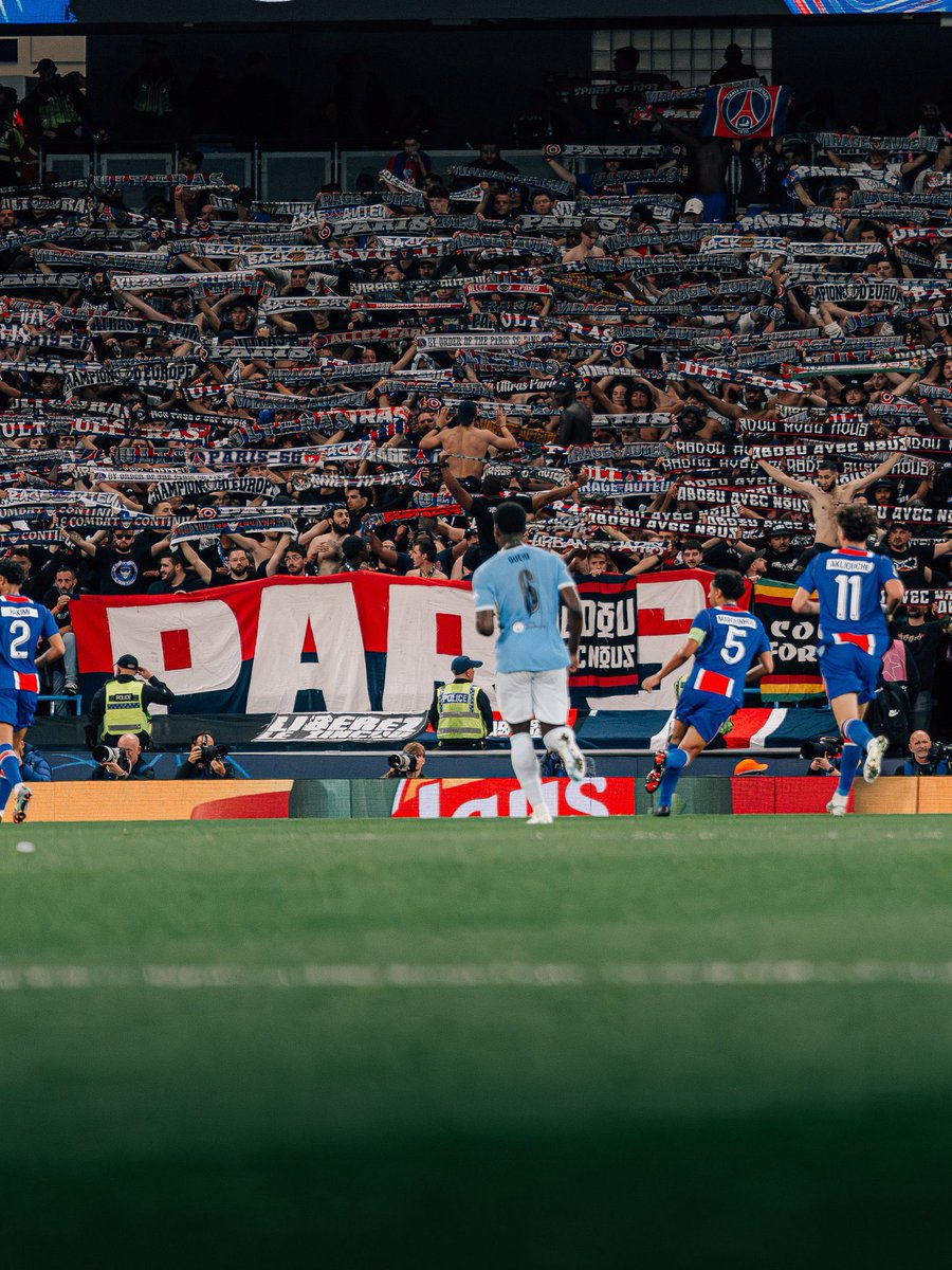 MediaParisien's tweet photo. ✨ Partout on est chez nous ! ALLEZ PARIS ! ❤️💙 https://t.co/scM6vI88GR