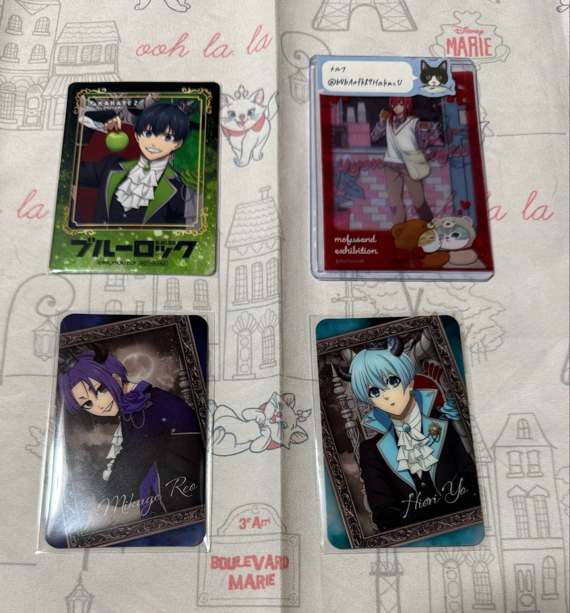 bVbAnfkZ7HakmcU's tweet photo. 交換希望　ブルーロック
カラオケの鉄人 King of the Dark Lords

ミニフォト風カード ビジュアルカード
譲→潔 玲王 氷織
求→凛 千切

ピンポイントで難しいかと思いますが、郵送にて交換していただける方探しています。
お気軽にお声がけください。 https://t.co/vSOHzJvgAJ