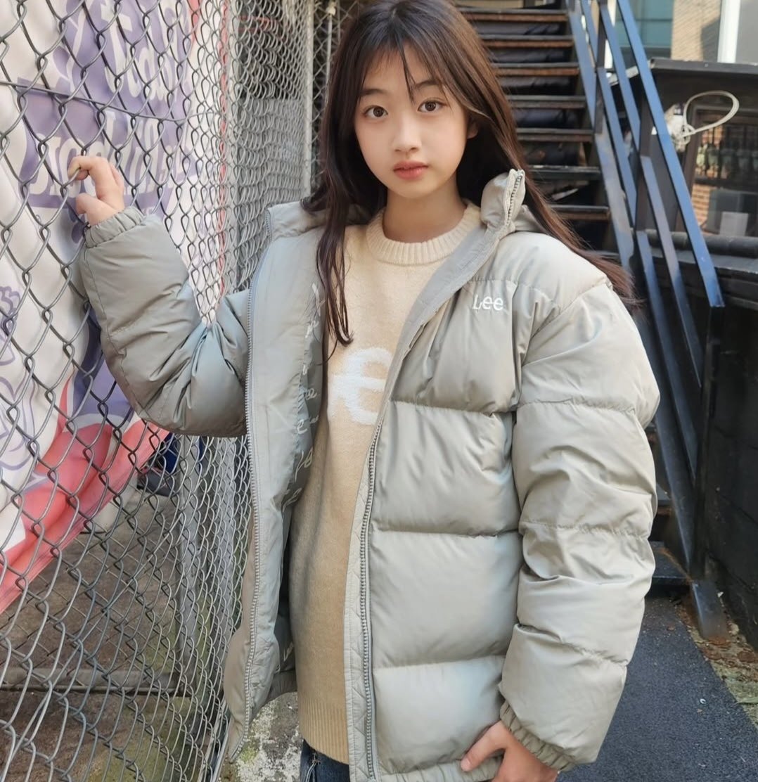 atouxe's tweet photo. 제보 받은 아윤이 과사!!
인스타에 올라왔던 사진이라구 하네용~

#A2O #A2OLITE #AYUNE #아윤 https://t.co/yZOdG5wSHT