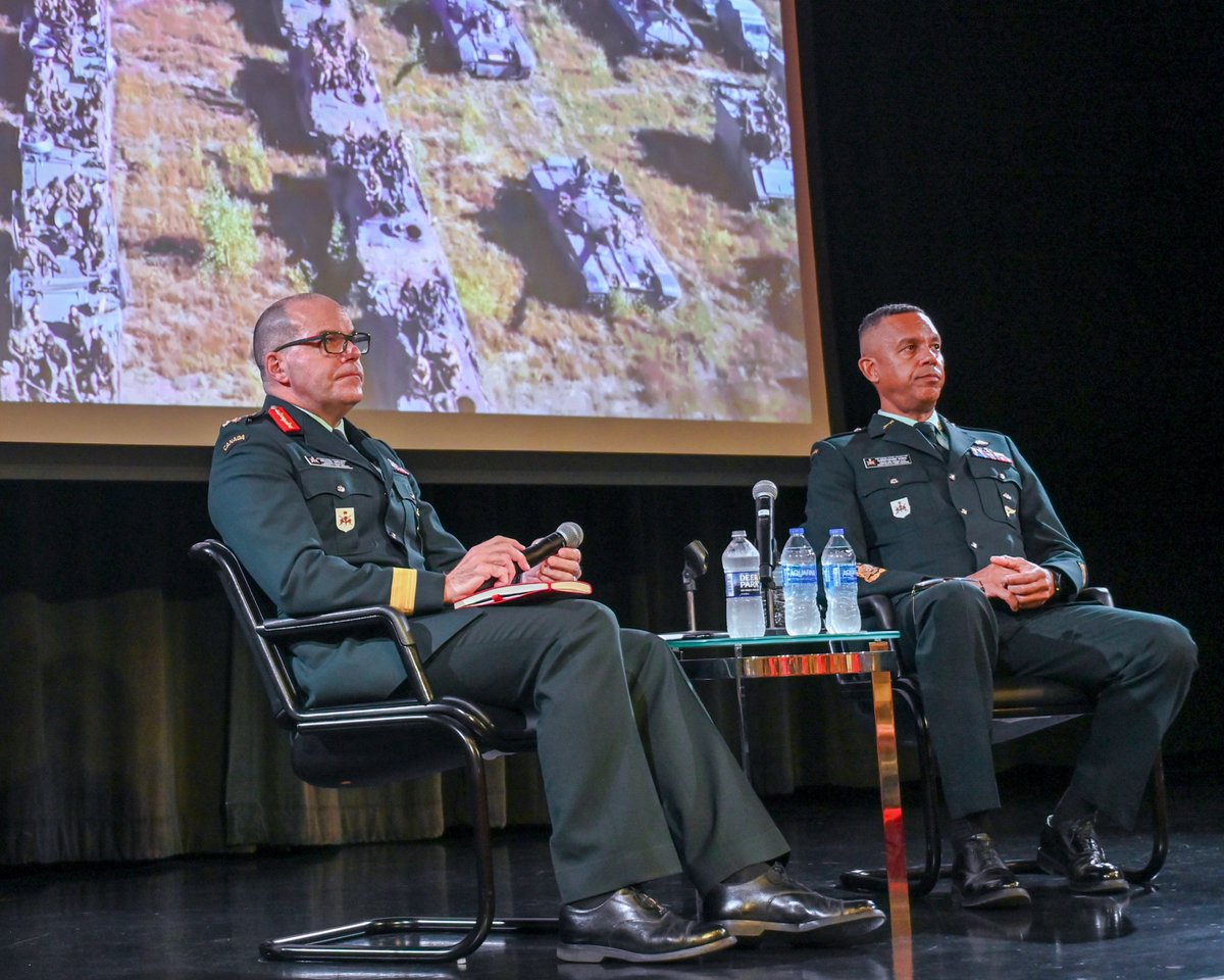 Army_Comd_Armee's tweet photo. Canadian Army modernization is making us stronger, more ready, and a better partner. I appreciated the opportunity to join allies at @AUSAorg's annual meeting to share ideas and discuss the challenges and opportunities we face together. https://t.co/CurDMksDXu