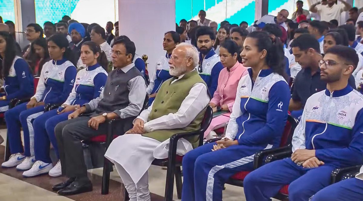 timesofindia's tweet photo. #InPics | Prime Minister Narendra Modi greets Asian Games 2026 medal winners and athletes during an interaction program at Major Dhyan Chand National Stadium, in New Delhi.
More details🔗 https://t.co/3uLfWK1rhn
Catch every update on the TOI App 👉 https://t.co/ogFaRsUKyn
#PMModi #NarendraModi #AsianGames #TeamIndia #ShreyasIyer #IndianCricket #MensCricket #WomensCricket