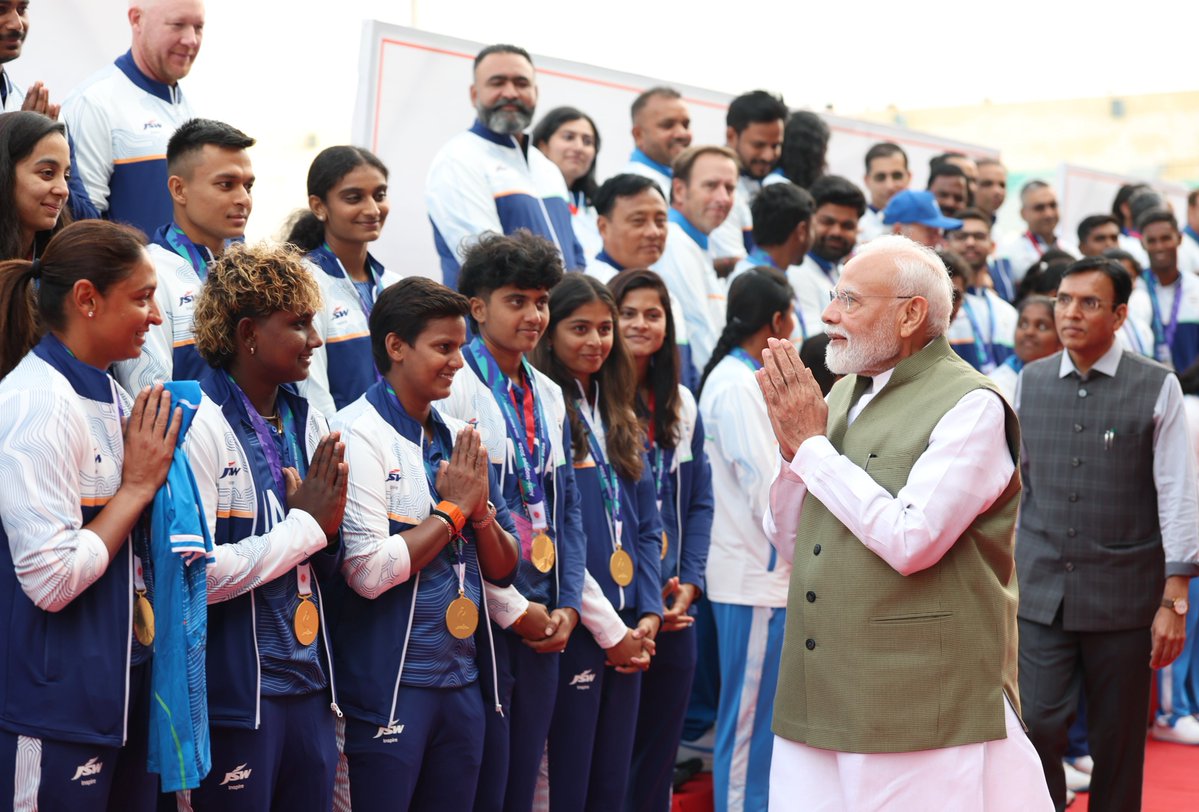 timesofindia's tweet photo. #InPics | Prime Minister Narendra Modi greets Asian Games 2026 medal winners and athletes during an interaction program at Major Dhyan Chand National Stadium, in New Delhi.
More details🔗 https://t.co/3uLfWK1rhn
Catch every update on the TOI App 👉 https://t.co/ogFaRsUKyn
#PMModi #NarendraModi #AsianGames #TeamIndia #ShreyasIyer #IndianCricket #MensCricket #WomensCricket