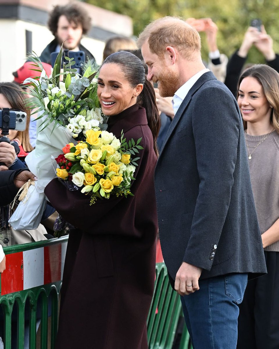 PageSix's tweet photo. Prince Harry and Meghan Markle stepped out together for a visit to Nottingham, England. 

📸: BACKGRID https://t.co/T2H7rSIELi