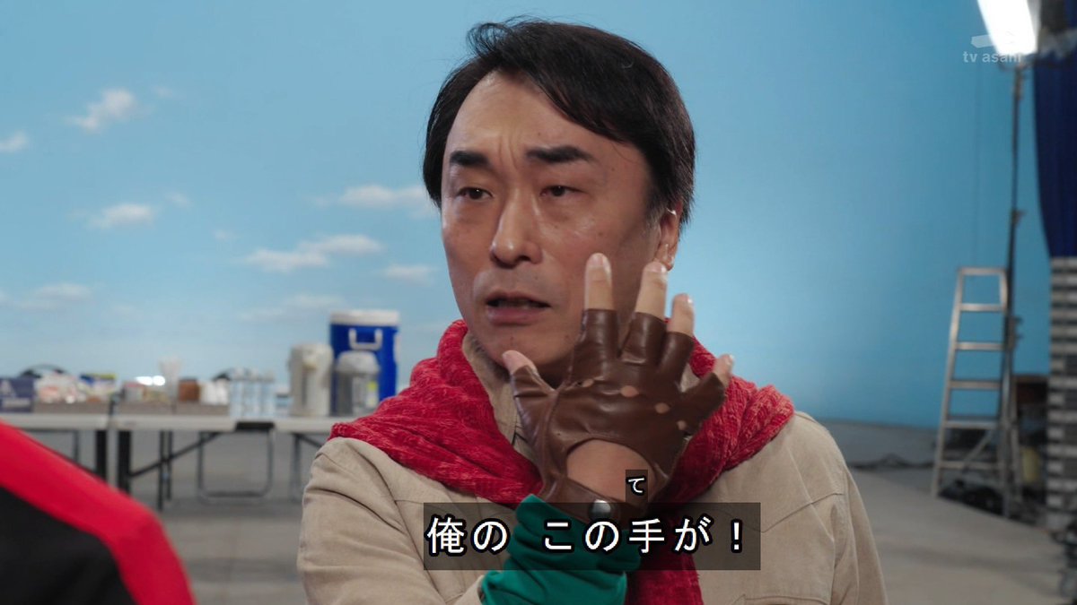 BQ36kkkk's tweet photo. ゴジュウジャー、合う合わないは別として特定の誰がとかじゃなくずっと「こういうこと」をする作品ではあったので今更中の人ネタが〜を……？にはなるよ https://t.co/MolNlg61k7
