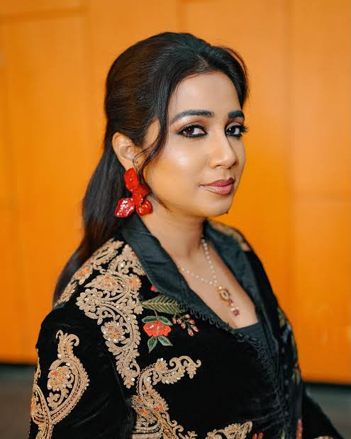muzix16's tweet photo. Shreya Ghoshal is now the Indian artist with the highest peak monthly listeners in Spotify history with 56,278,330 peak listeners.

The record was previously held by Arijit Singh with 56,255,270 peak listeners. https://t.co/PXjqOC4RSJ