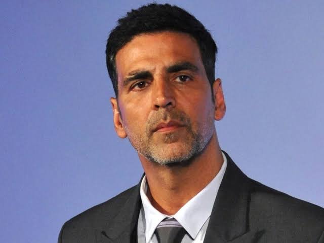 Akshay_1God's tweet photo. Akshay Kumar visited Gurez, saw Govt Middle School Nero Tulail near LoC in bad condition &amp; donated Rs 1 CRORE.

Today that school has new classrooms, computer lab &amp; library.

CJP just visits schools for PR, Akshay BUILDS them.

#AkshayKumar

CJP KA BAAP AKSHAY KUMAR https://t.co/oqqpwsJwcF