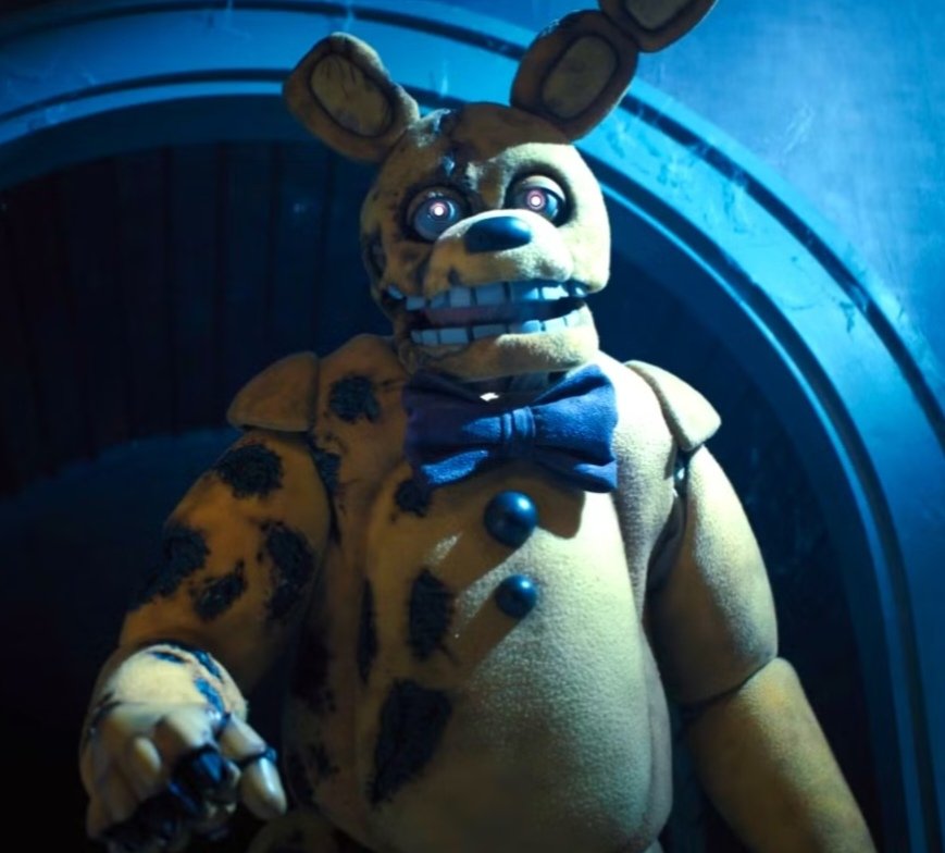 Springmorb's tweet photo. Guys. Guys. I have a theory.
I think Springbonnie is NOT a bunny, nor a hare, or a lagomorph at all

Springbonnie is a fucking SPRINGHARE
It's almost the same yellow, it has the same snout and nose, it's almost the same name, it has freaky hands

It matches perfectly https://t.co/XudOz8vt8M