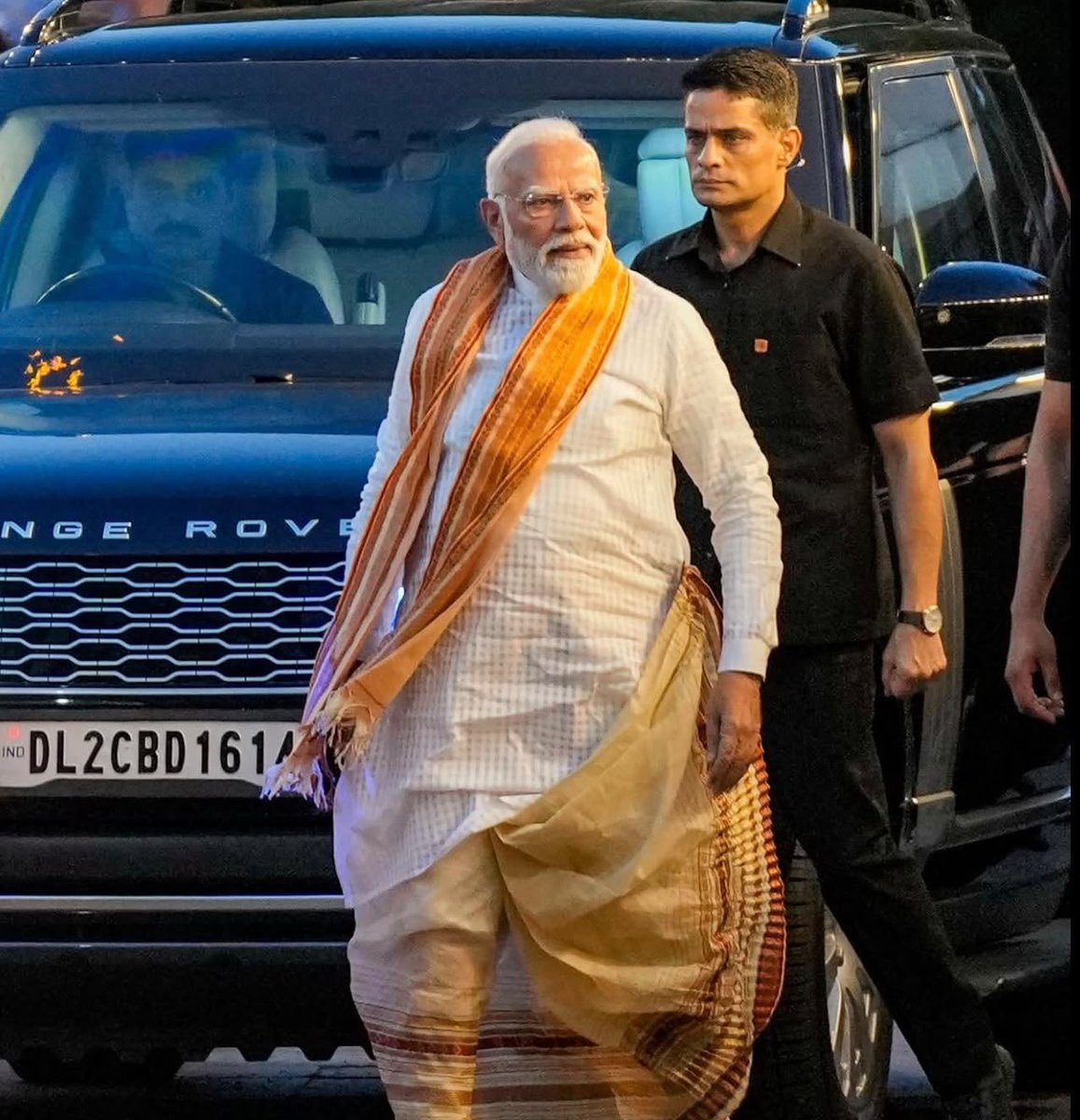 ramug0137's tweet photo. The entire foreign lobby is behind him. We indians must stand by him during these times.

If you support him, please tweet with the tagline. INDIA LOVES MODI ❤️ https://t.co/1G8fkEEep9