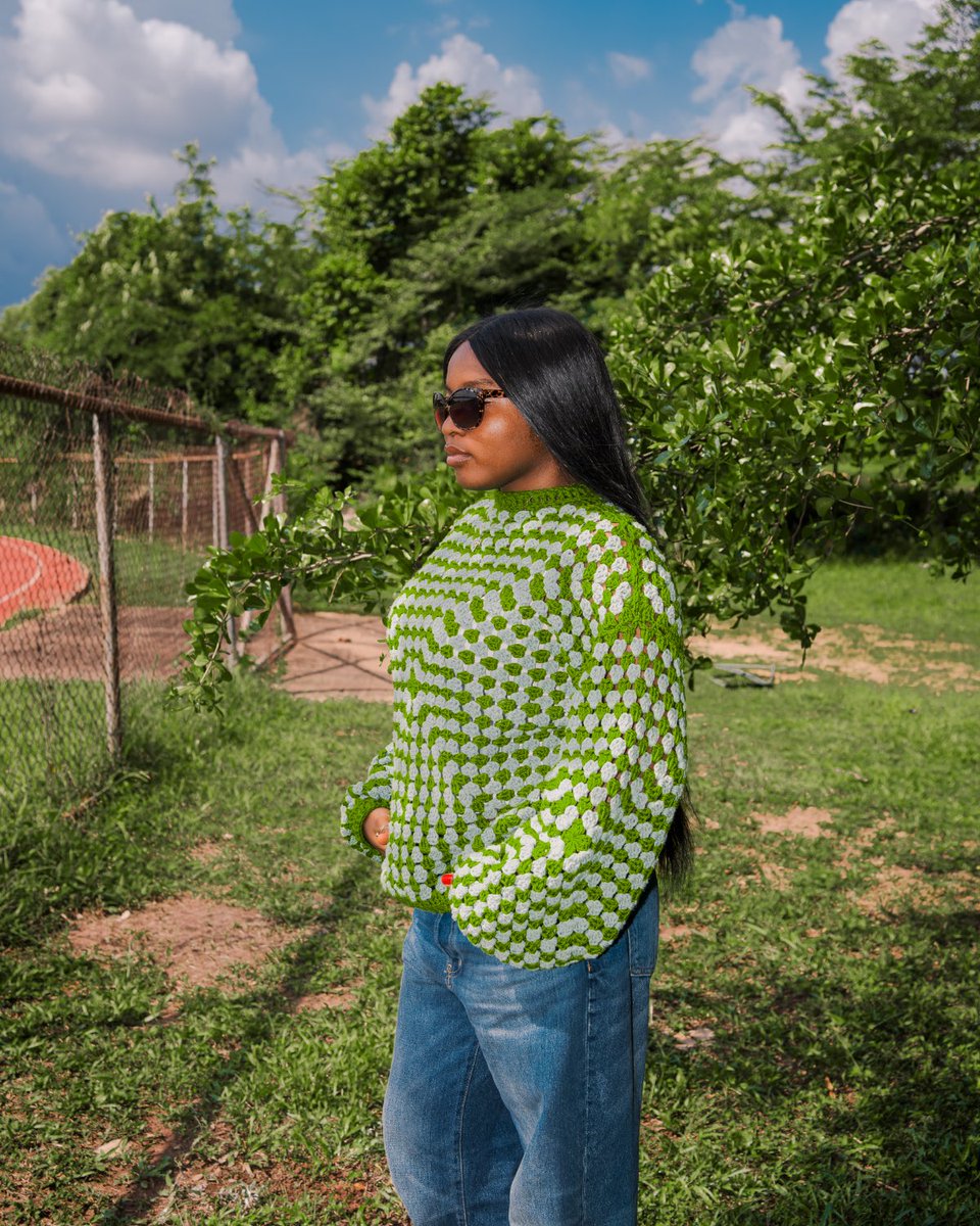LOT16co's tweet photo. Our favorite green sweater could be yours too bestie😉💋

Shop our Green Geometric Sweater at https://t.co/Zsu5t4XarX
Link in bio⬆️ https://t.co/O4iQDAd2EK