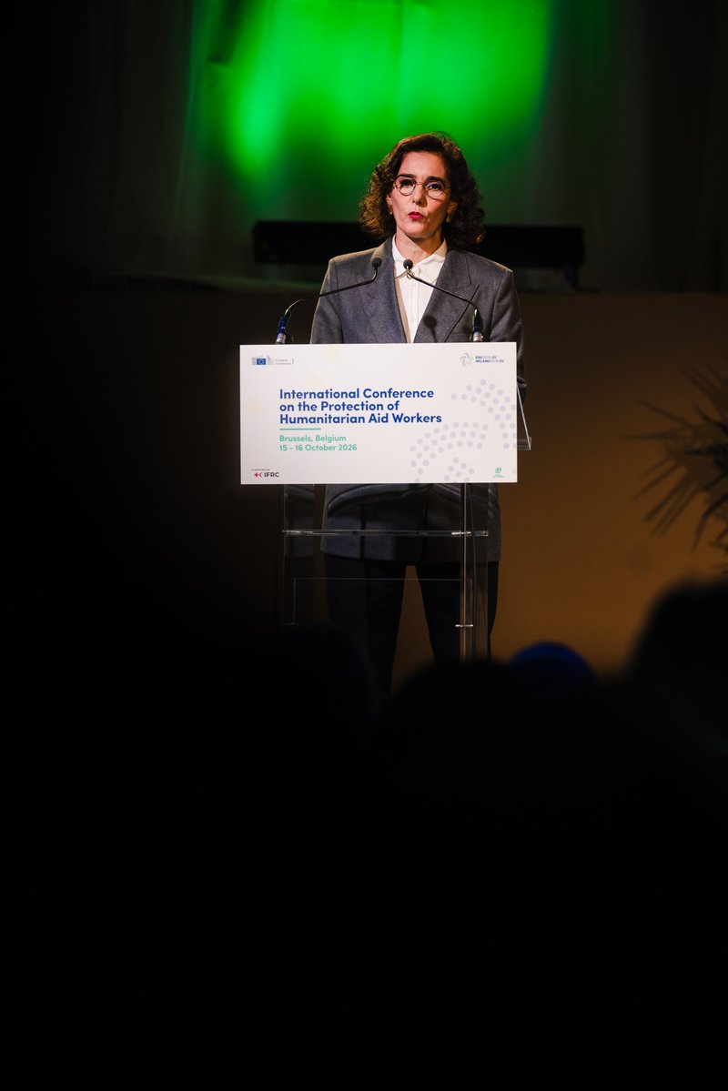 Irish_Aid's tweet photo. In 2025, 1,187 aid workers were killed, injured, kidnapped or arbitrarily detained worldwide, the highest number ever recorded.

Today @nealerichmond &amp; @hadjalahbib host an International Conference on the Protection of Humanitarian Aid Workers, a signature event of @Ireland2026eu https://t.co/RHpvYHIO3v