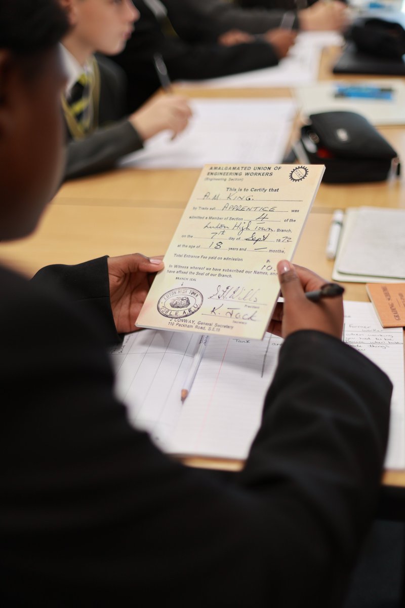 PutteridgeHSch's tweet photo. Year 8 history students studying the Industrial Revolution have been engaging with local history - specifically the history of Vauxhall using the 'Museum in a Box' provided by Luton Made! 🛠️🏭 https://t.co/BK6lDRVE28
