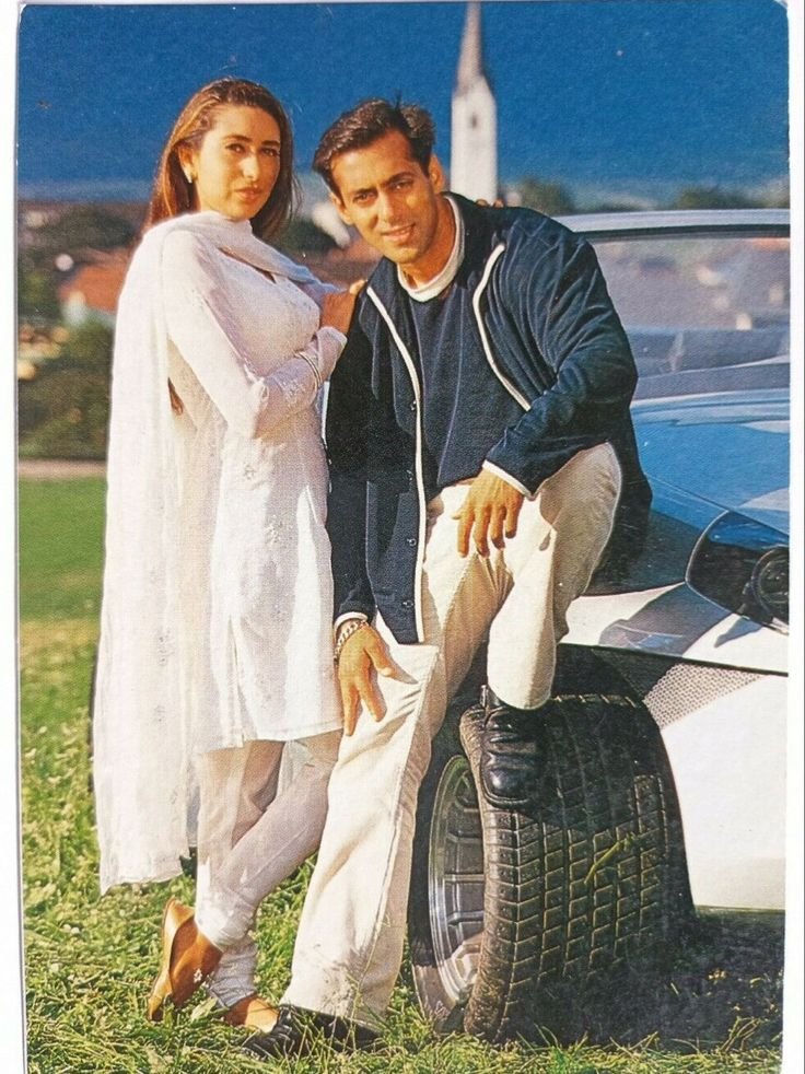 itstisha_7's tweet photo. salman and karisma friendship all over the years https://t.co/A5e9mJW9JA
