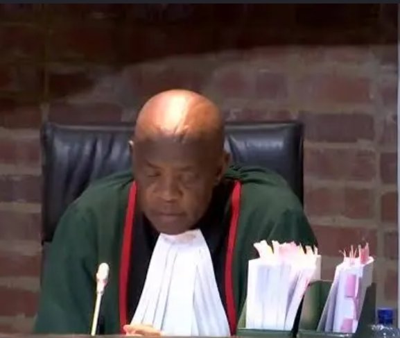tyengeni1954's tweet photo. You miss a deadline to submit a tender..Go to the Concourt..Its everybody,s constitutional right to bid for govt work..! https://t.co/MxugXm2yeI