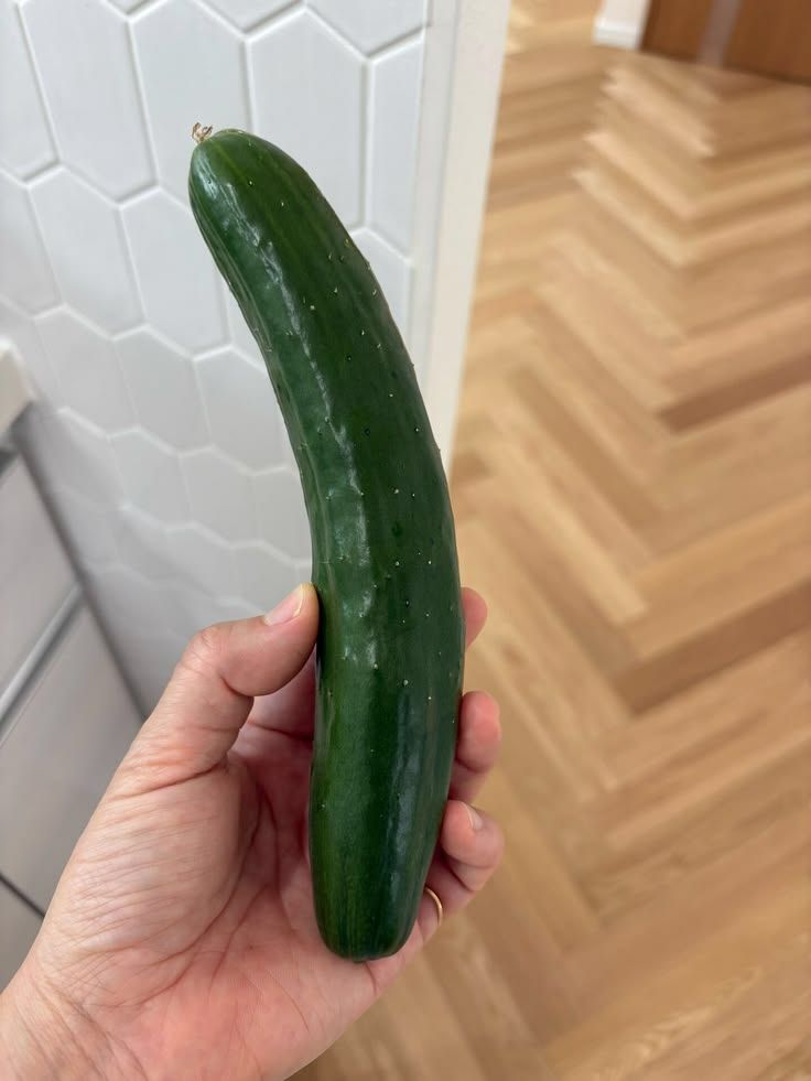 TrascendenciaX_'s tweet photo. LLEVO DÉCADAS ESTUDIANDO EL TAMAÑO DEL PENE… Y ESTO ES LO QUE CASI NADIE TE CUENTA 

1. No te masturbes https://t.co/SWhhVxzl7q