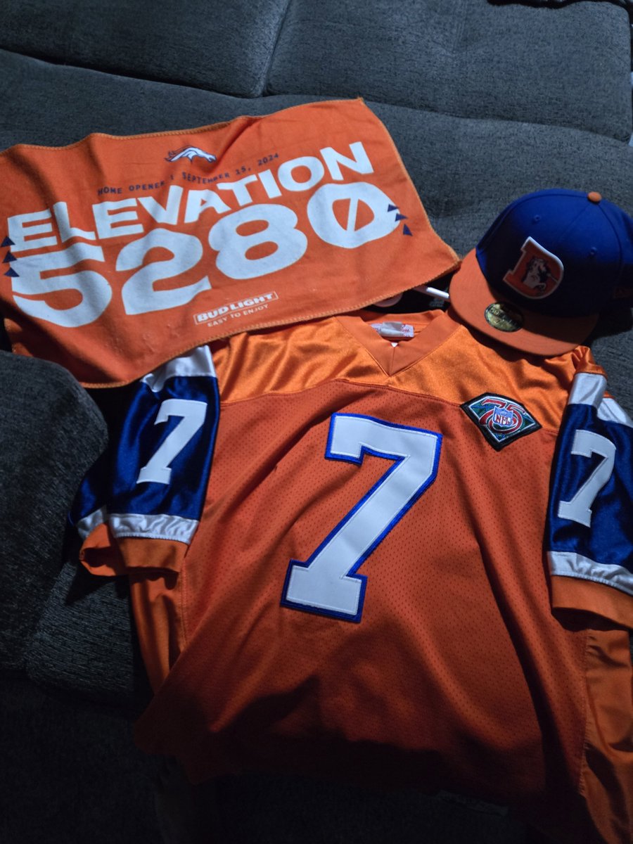 Truue_DJ's tweet photo. Got the outfit ready for tonight! #Broncos https://t.co/gcVxB7zVAz