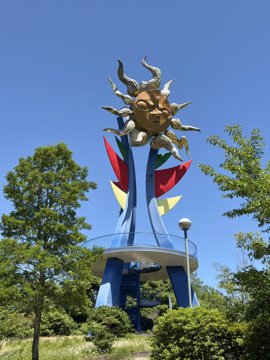 kani_misooo's tweet photo. 夏の芸術鑑賞の記録 🎨🎨

若太陽　太陽　未来を拓く　歓喜 https://t.co/3I6y8CFWTX