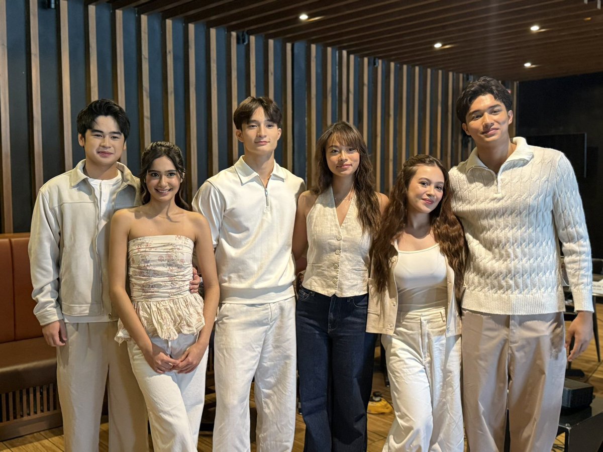 shetweetsblah's tweet photo. Crazy how fast time went. Patapos na and lapit na ipalabas JALRFSK! Huge thanks to all the fandoms. You've all been so easy to talk to, supportive, and open-minded. Di pa tayo tapos though. May promo season pa, so I hope we can all keep working together. 🤍💜

#LelQuin #LizGuel #KrysFred #JuanPromoDayWithLily