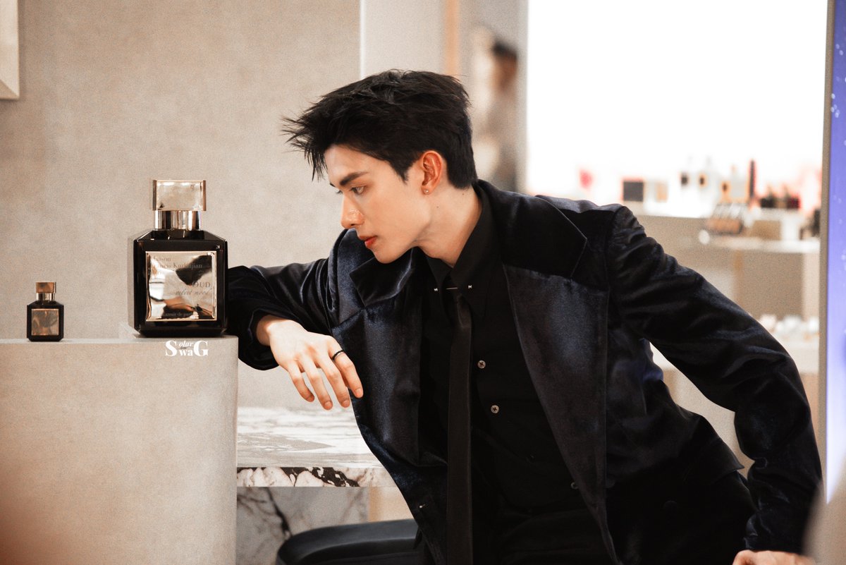 iNaverLand's tweet photo. นั่งมองสิ่งที่มีขนาดละม้ายคล้ายจุ๊ก

#netsiraphop​ #JookKroo https://t.co/rSGLu2j8wm