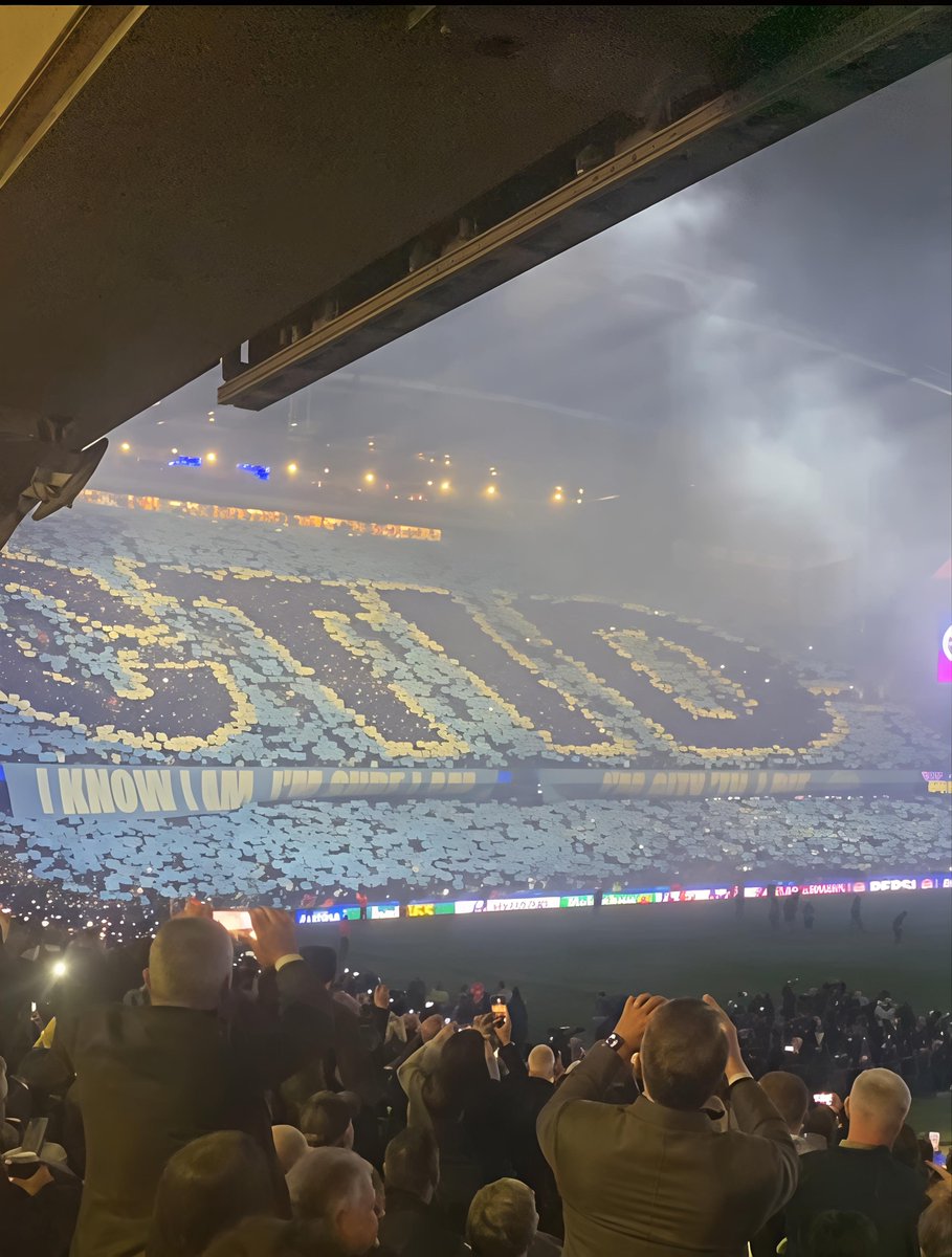 Omardiola1's tweet photo. « I know I am, I’m sure I am. I’m City Till I die »

#mancity https://t.co/KI5aOBeovU