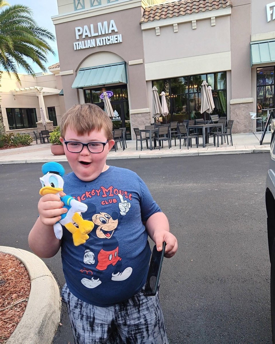 SunFound's tweet photo. ☀️THANK-YOU to Palma Italian Kitchen! Enjoy a $40 three-course Dream Dining meal per person October 1–31. Every meal donates $1 to Sunshine Foundation’s Dream Village, helping children experience joy, connection, and unforgettable family memories! 
Dine-in only 407-479-2098 https://t.co/47aOjpAPNy
