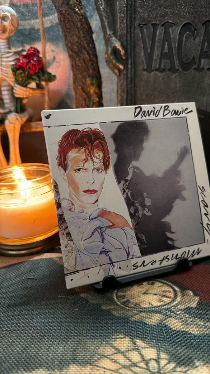 Madness__Sleeps's tweet photo. 🎶 Now playing: David Bowie, Scary Monsters (and Super Creeps) 🎶
Pure art-rock brilliance. Angular guitars, jagged synths, and a Bowie at the height of his reinvention. "Ashes to Ashes" still gives me chills every single time. 🔊
What's spinning on your turntable today?
#NowPlaying #DavidBowie #ScaryMonsters #ScaryMonstersAndSuperCreeps #AshesToAshes #Bowie #VinylCommunity #AlbumOfTheDay #ClassicRock #ArtRock #MusicLovers #1980