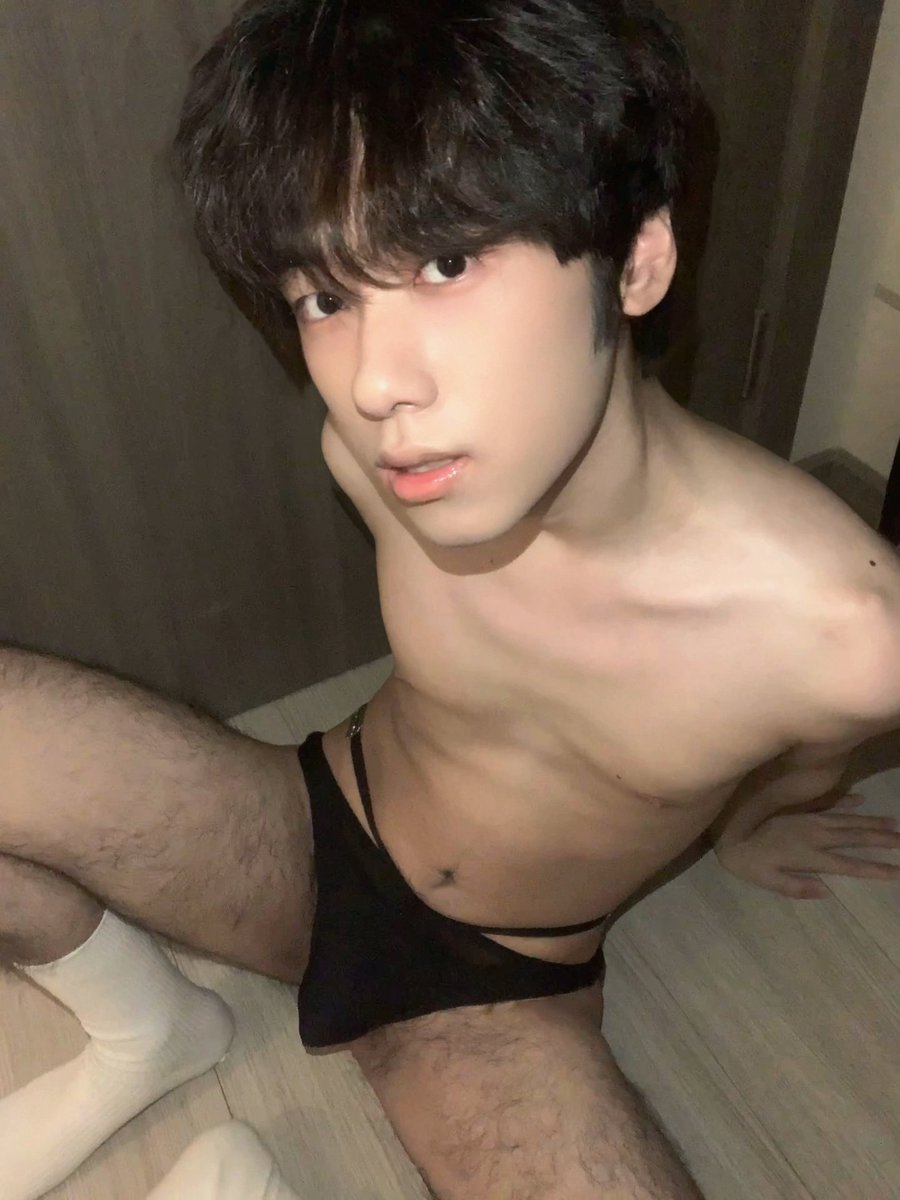 goodwang666's tweet photo. 这组可以水一万年 https://t.co/mXnigremjd