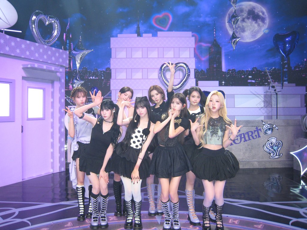 Hearts2Tell's tweet photo. wow so cool ~ https://t.co/wel6akCGLP