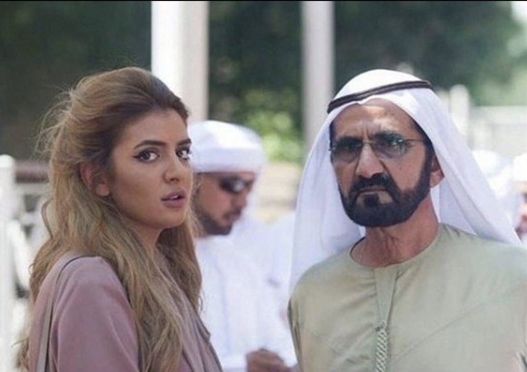 mdmuihd407's tweet photo. مهرة آل نهيان بنت الحاكم😂، حصلوها فاقدة الوعي بعد جرعة مخدرات في شارع بغرب لندن بعد ماخذت كوكايين ومخدرات، وطفلها الي عمره ٣ سنوات جنبها يلعب عالرصيف. قبضوا عليها واعترفت انها مهملة وحكموا عليها وانسجنت

عشان بس مايجي اماراتي يقروشنا يستشرف وذي فعايل بنات شيوخهم المتعاطيات😂 https://t.co/4LtYyD6d3p