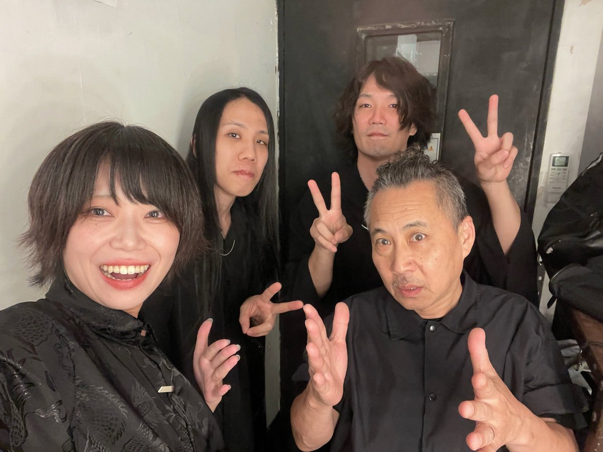 SKTKofficial's tweet photo. ︎◼︎◼︎◼︎ライブ御礼◼︎◼︎◼︎

2026.10.15
【navey floor pre. 『赤坂花音』】
at navey floor AKASAKA

1 Rebirth
2 酒不味(きまず)
3 ひとひら
4 凶行
5 愚打寓打ローリング拳法

サポート
御Ba. 石堂匠 @lefty_bass_x
御Dr. 川口伸王

🏮ありがとうございました🏮 https://t.co/QshwAla46d