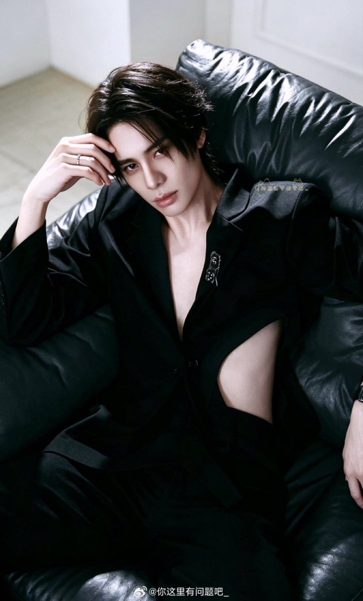 pavels_cat's tweet photo. I can't believe he worn this slutty outfit just to get bitten hard and a punch on the face by the man he like 😭😭😭😭🖐🏻🖐🏻🖐🏻 my pathetic bottom I feel sorry for u 😭😭😭

JUST ONE YES

#FoolInLoveEP3 https://t.co/9c7i7Z39tP