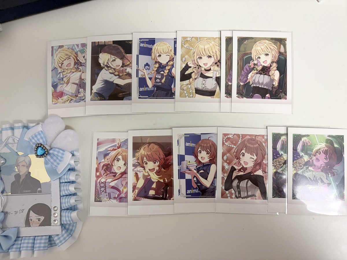 Hio_to08's tweet photo. 【交換】
学マス　ぱしゃこれ　第3弾、第2弾

譲:画像1〜7
求:燕、リーリヤ

箔押し↔箔押し同士
燕箔押し優先（過去弾も前向きに検討します）
郵送交換のみ。

お気軽にお声掛けください https://t.co/TtNoSy8ZZc