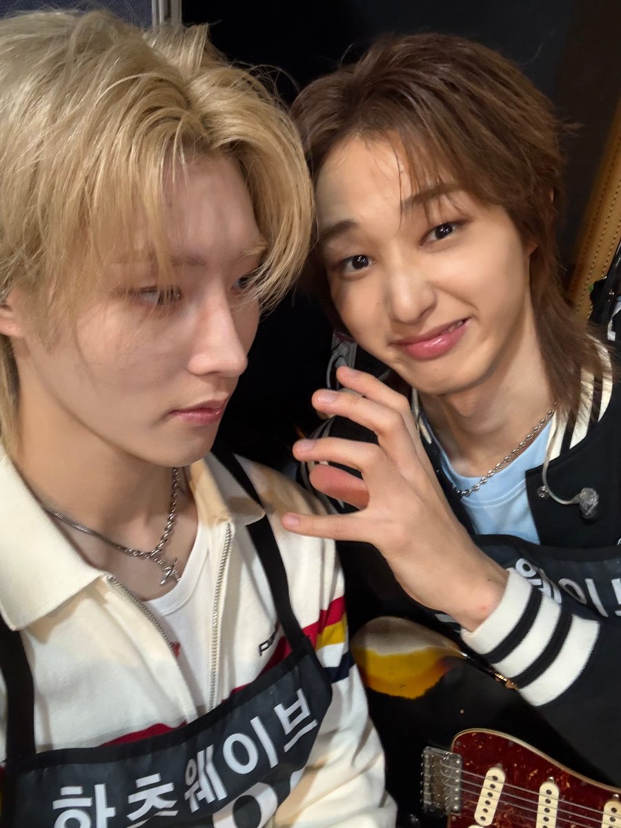 Kkeiil0's tweet photo. 표정진짜 ㅜㅜ 개장꾸 표정 https://t.co/oyJJLW1fsn
