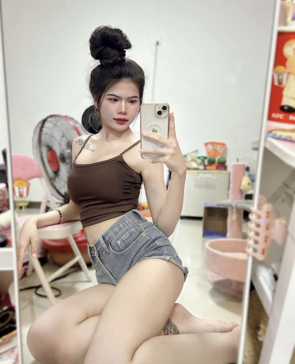 TariDempewflh's tweet photo. 💄”ตอน��รกก็ไม่เชื่อ จนกระทั่งลองใช้เอง... ไอเทมลับที่บิวตี้บล็อกเกอร์เกาหลีโหวตให้เป็นอันดับ 1!“ 🦋 ครีมกันแดดเนื้อซูเฟล่ บางเบา คุมมันนาน 🌤️

ioi178

#พิษณุโลกรับงาน #พิษณุโลก https://t.co/I2NlGMggNm