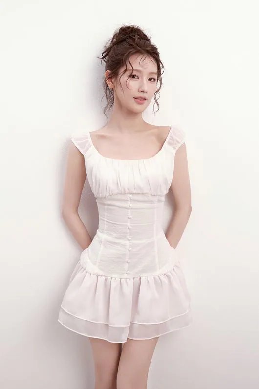 HANROROck's tweet photo. ㅁㅊ 조미연 배우한대

배우 조미연에게 개큰 충성 https://t.co/DsoRb58gt9