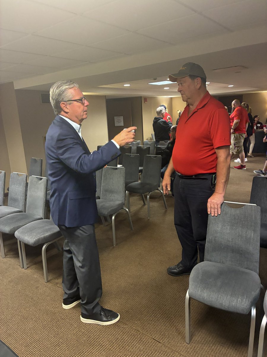NJDevilsFanClub's tweet photo. Thanks to Matt Loughlin for being the guest speaker at our October General Meeting. We appreciate your immense support and promotion of Devils Fan Club over the years, and treasure your friendship. https://t.co/4n1rtn21l0