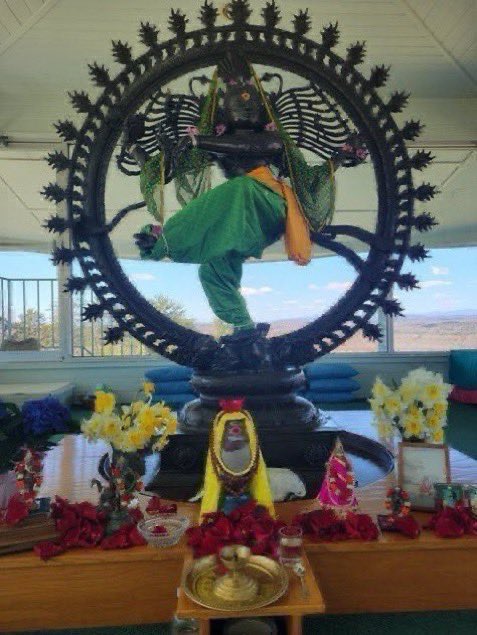 nirmalaheriza's tweet photo. AnandaProductions ~Integral Yoga Center of Los Angeles ~Dr Yoga Clinic (new location in development tba) .
🕉️🪷 Peaceful life in a chaotic world). https://t.co/Ft60fXQVMF… @IntegralYogaCtr @anandaprods @IntegralYoga @IntegralYogaMag #Variety #THR #sundancefest @IntegralYogaNYC @angelrain108 #LauraDern. #Peter_Max.